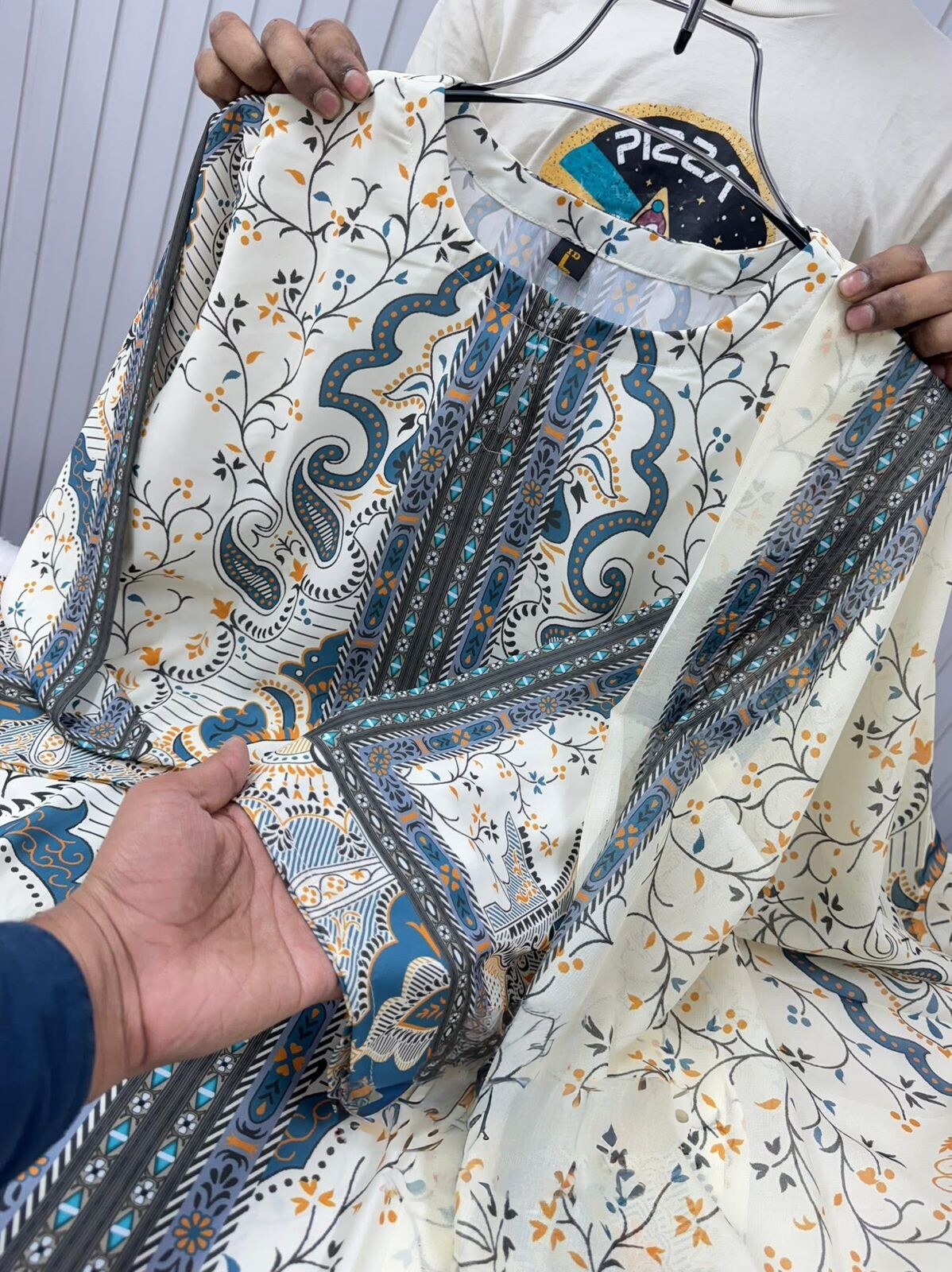 20250619_061045 20250619 061045